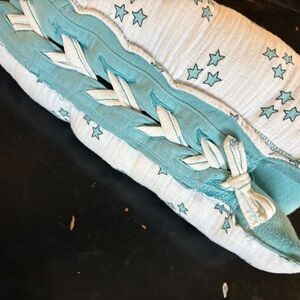 Handmade Nursing
Support Pillow for Mommy's Arm and Baby's sleep